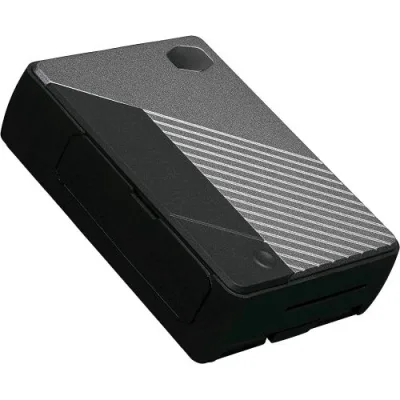 Cooler Master Pi Case 40 - Telaio Sottile in Alluminio con Pulsante Programmabile Dissipatore Calore Passivo Integrato Porte Laterali Protette in Tpu Staffe Montaggio Universali - Gun Metal Black