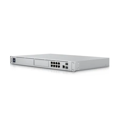UNIFI OS CONSOLE DREAM MACHINE 8P R J45 1P SFP+,1P RJ45 2.5GB/S WAN 1SF