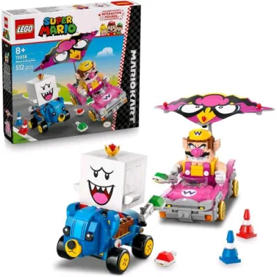 LEGO Super Mario Kart Wario e Re Boo Giocattolo Interattivo con 2 Macchine e 2 Figure da Gioco da Esposizione