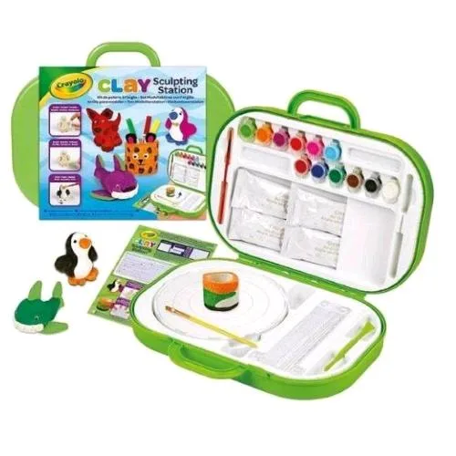 Crayola Crea & Modella con L'argilla Set con Valigetta Argilla e Tanto Altro Colori Assortiti