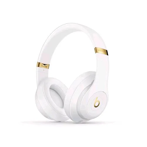 Beats Studio 3 Wireless Over White